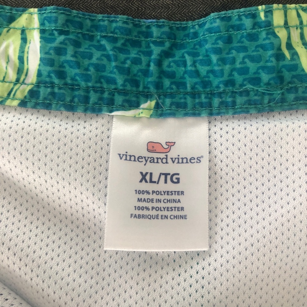 Men’s Vineyard Vines swim trunks XL. not new. - Picture 3 of 7